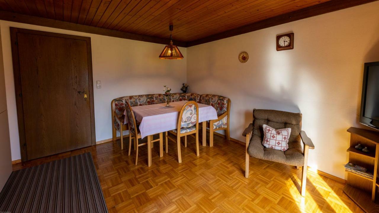 Haus Kipfen Apartment Sibratsgfall ภายนอก รูปภาพ